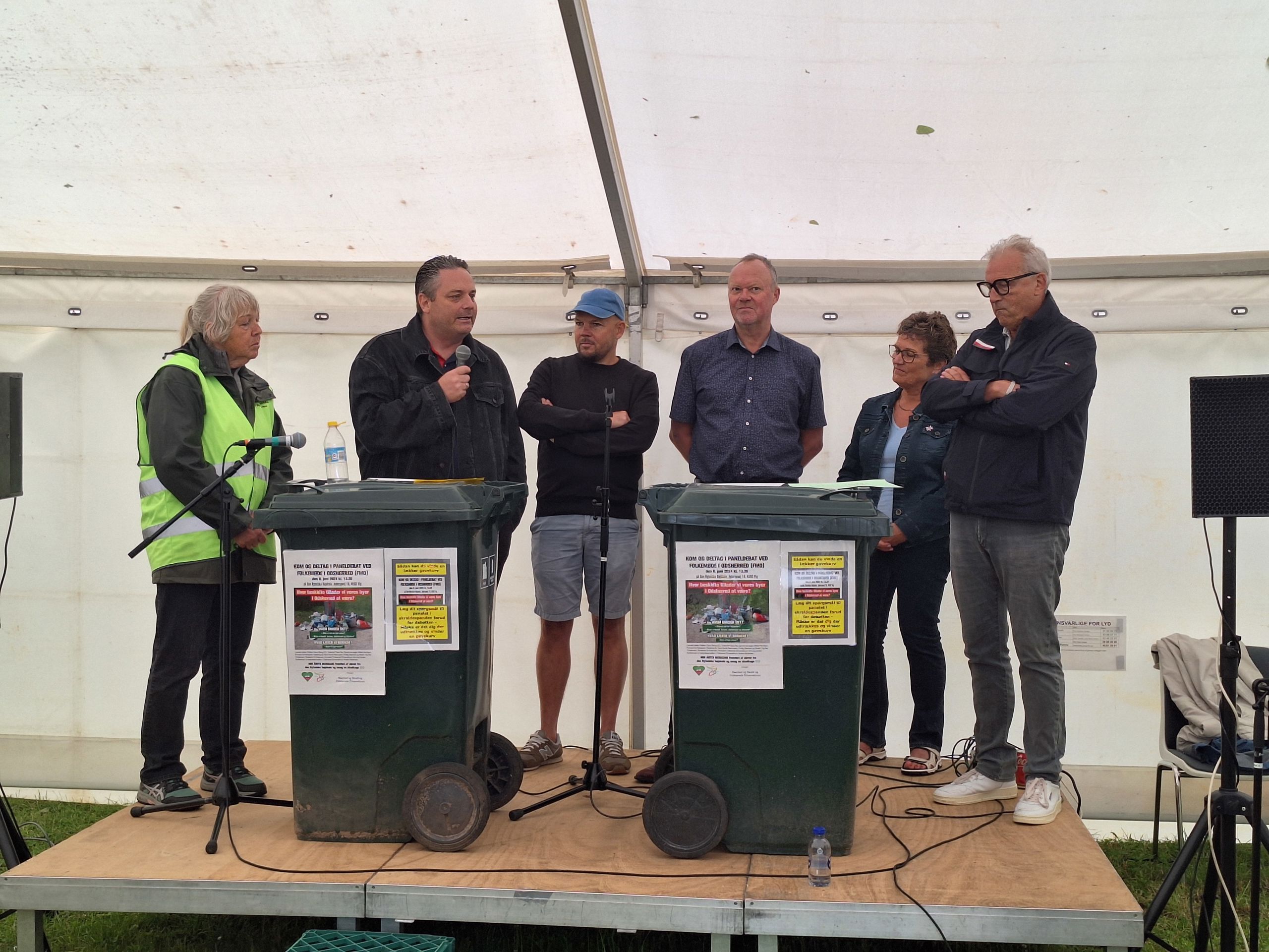 Paneldeltagere til debatten Skrald og skod